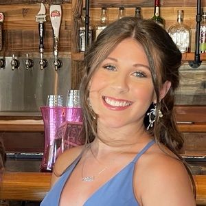 Meet your Posher, Lily